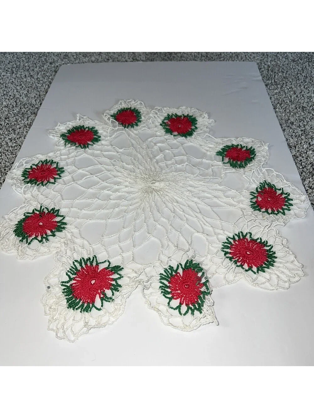 Set If 3 Flower Doilies